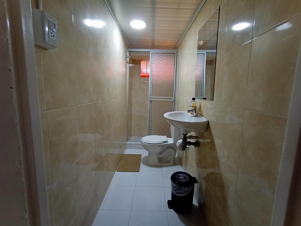 Hotel Bogota Airport Dorado Екстер'єр фото