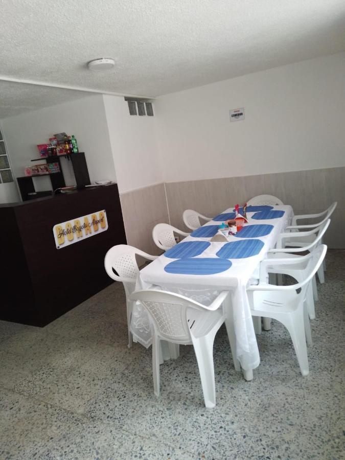 Hotel Bogota Airport Dorado Екстер'єр фото
