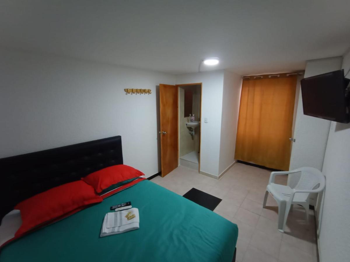 Hotel Bogota Airport Dorado Екстер'єр фото
